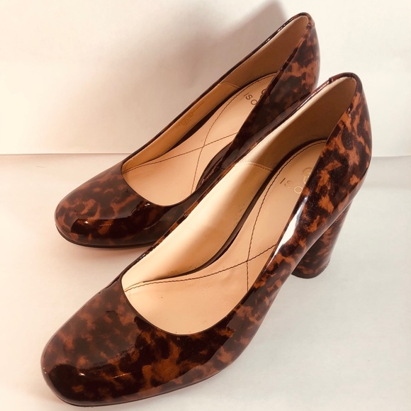 Isola Eleni Cinnamon Leopard Patent Pump - Picture 3 of 6